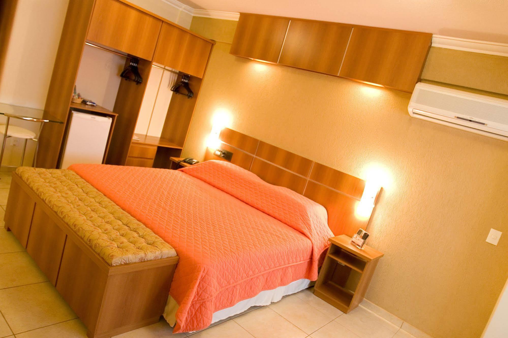 Hotel Bernal Ituiutaba Luaran gambar